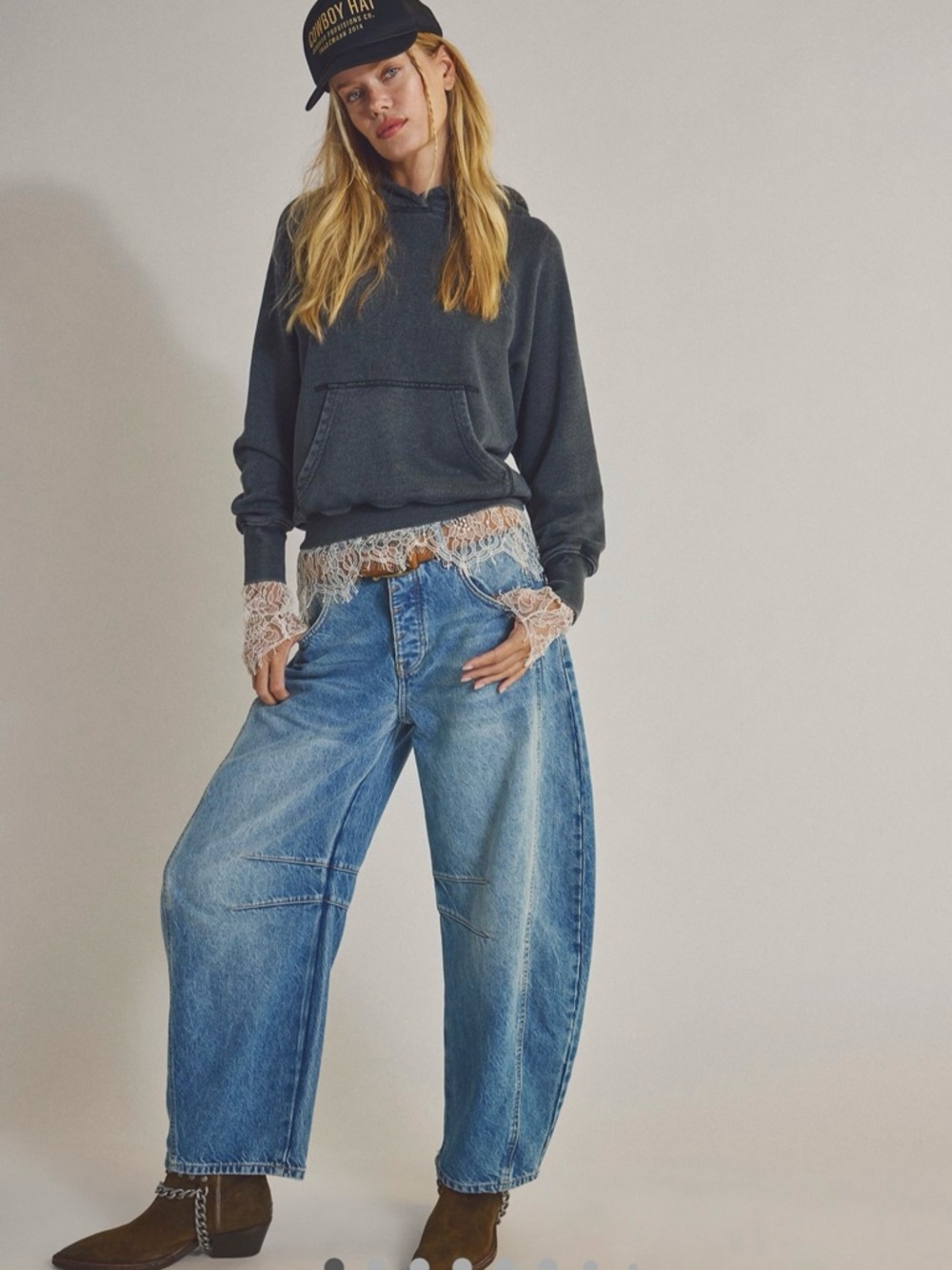 Free People-We The Free Good Luck Mid-Rise Barrel Jeans Size 27 NWT $98